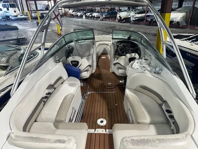 Slide: The Image of Crownline Boats 270 2007 - 14
