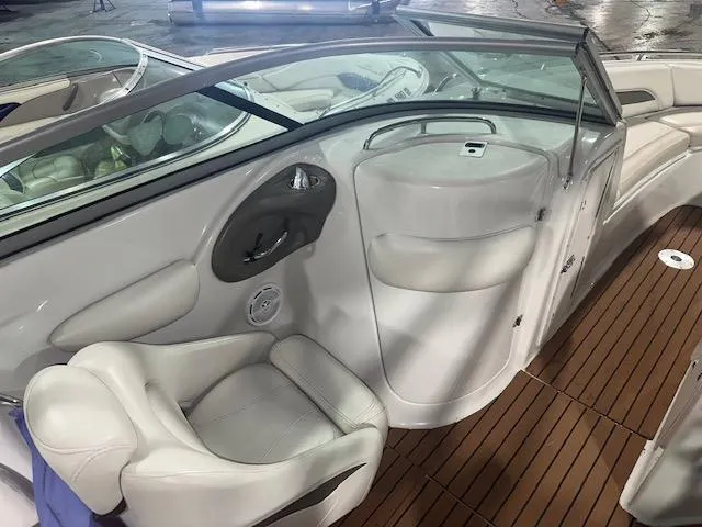 Slide: The Image of Crownline Boats 270 2007 - 7