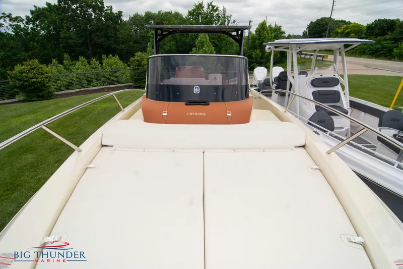 Slide: The Image of 2024 Capoforte CX280i boat with spacious deck at Big Thunder Marine. - 48