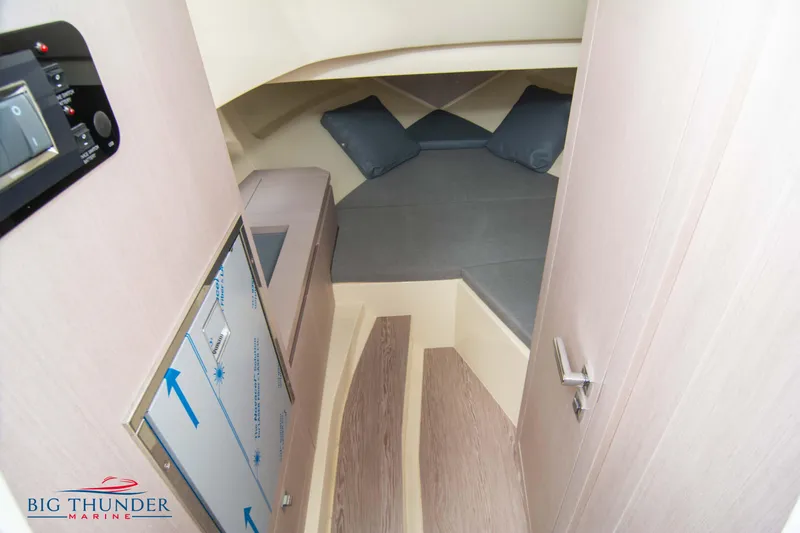 Slide: The Image of Capoforte CX280i 2024 - 50