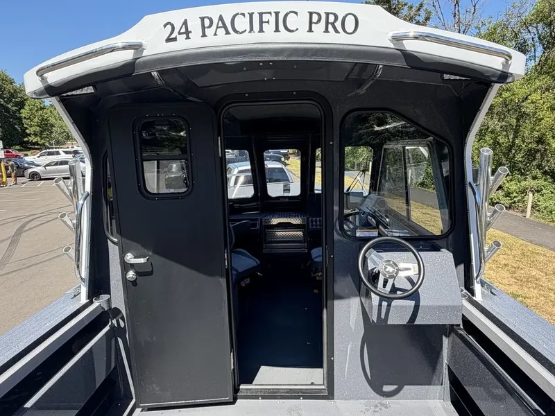 Slide: The Image of Duckworth 24 Pacific PRO 2026 - 8