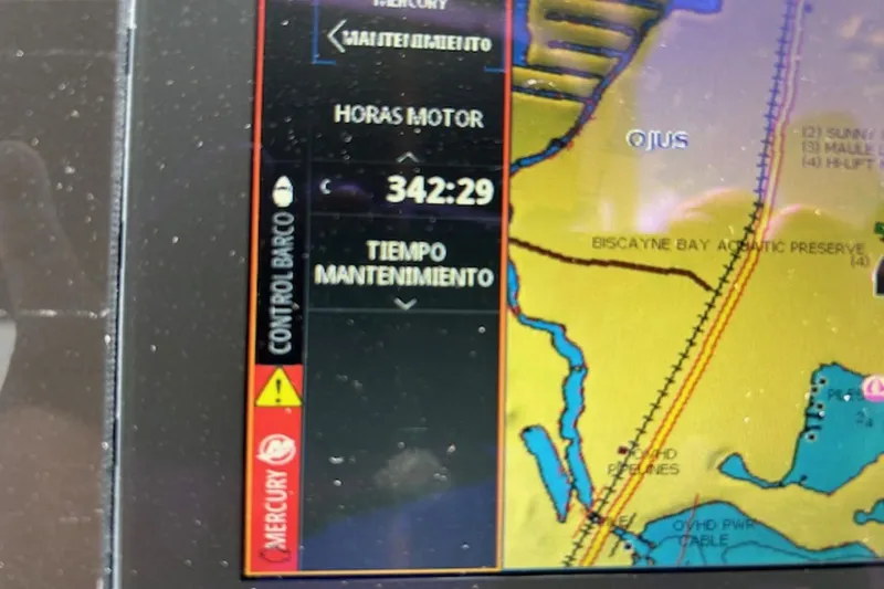 Slide: The Image of Sea Ray 270 SDX 2018 - 24