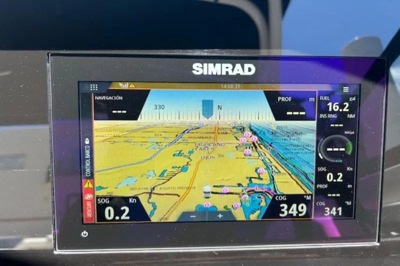 Slide: The Image of Sea Ray 270 SDX 2018 - 27