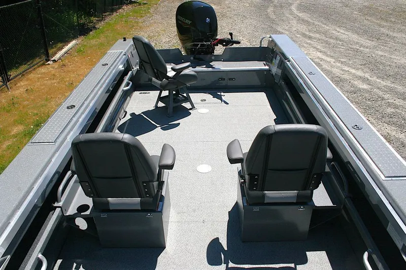 Slide: The Image of Thunder Jet Rush Open Tiller 2026 - 6