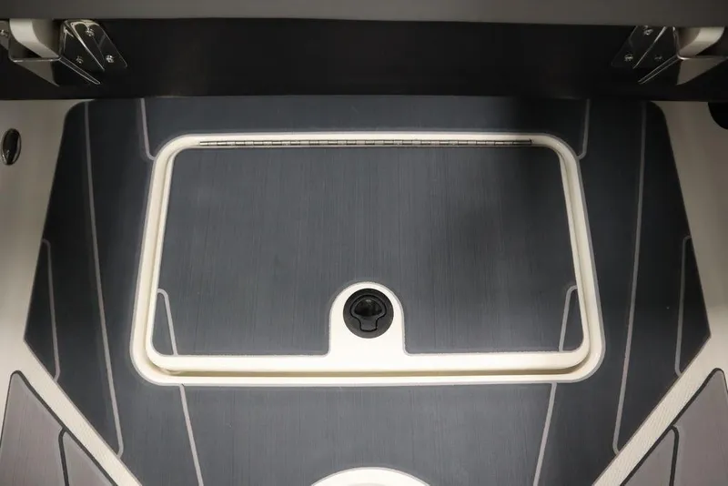 Slide: The Image of Heyday Wake Boats H22 2024 - 50