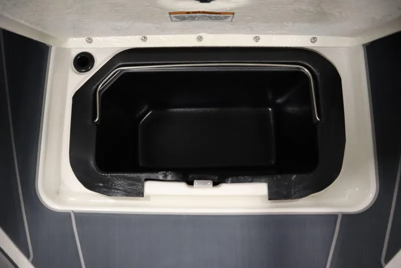 Slide: The Image of Heyday Wake Boats H22 2024 - 51