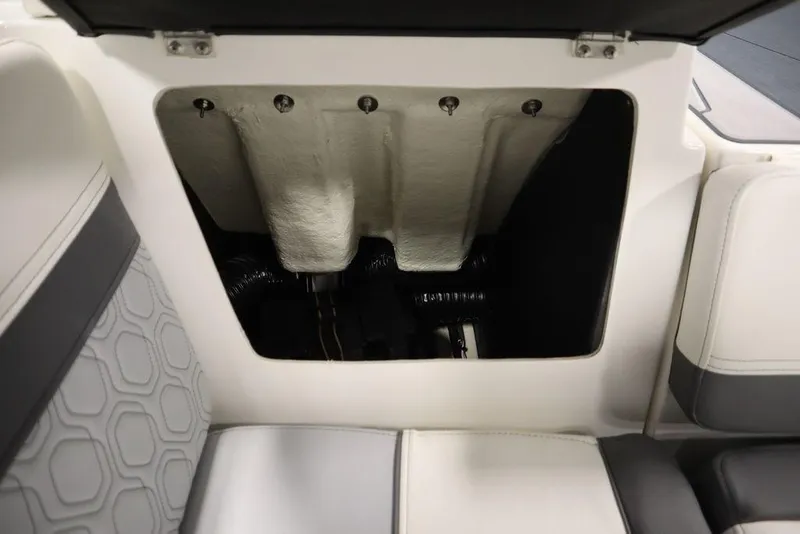 Slide: The Image of Heyday Wake Boats H22 2024 - 55