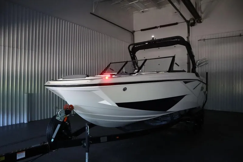 Slide: The Image of Heyday Wake Boats H22 2024 - 76