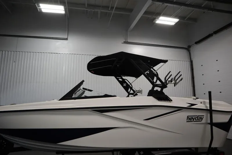 Slide: The Image of Heyday Wake Boats H22 2024 - 86