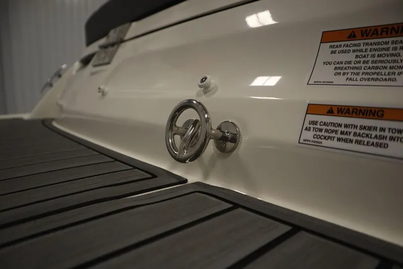 Slide: The Image of Bayliner VR4 Bowrider I/O 2024 - 53