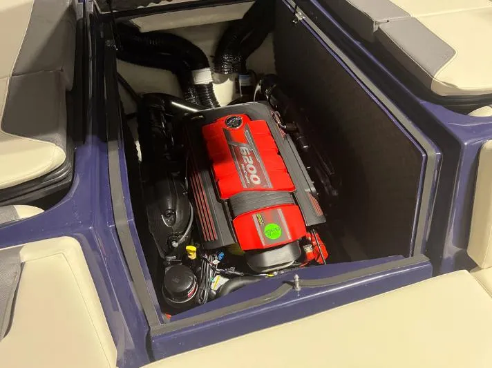 Slide: The Image of Heyday Wake Boats WT-2DC 2024 - 11