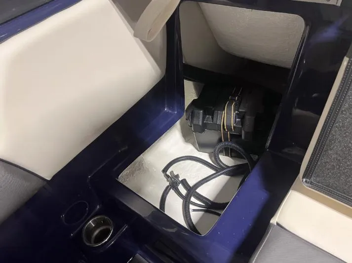 Slide: The Image of Heyday Wake Boats WT-2DC 2024 - 13