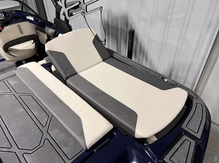 Slide: The Image of Heyday Wake Boats WT-2DC 2024 - 23