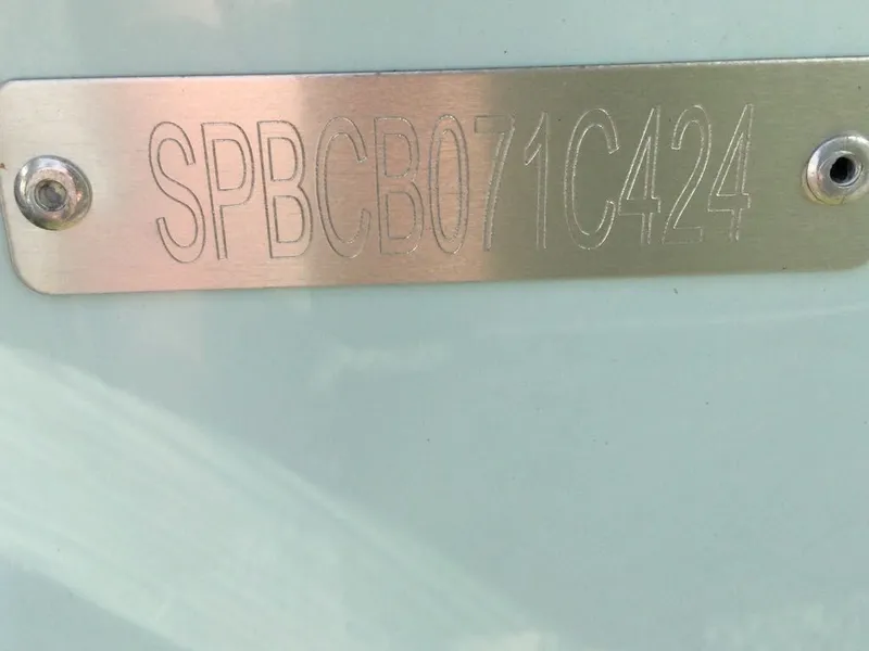 Slide: The Image of Sea Pro 240 Dual Console 2024 - 10