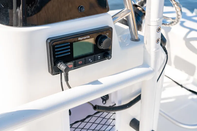 Slide: The Image of Bayliner T18LE with T-Top 2024 - 4