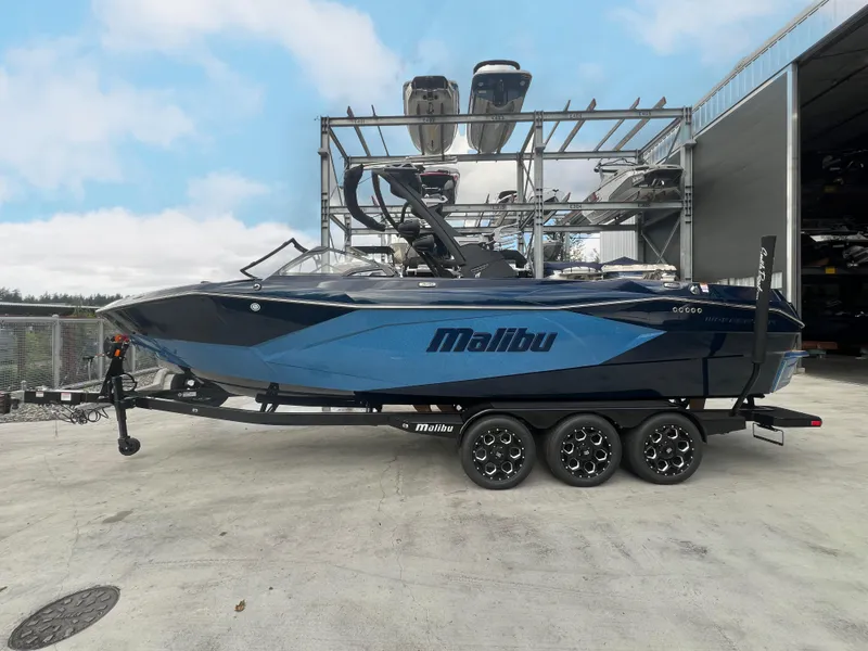 The Image of Malibu 26 LSV 2024 - 1