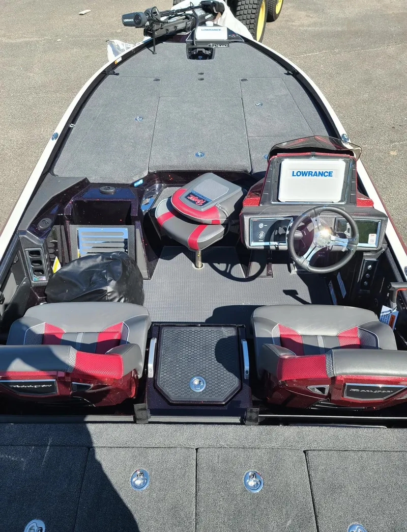 Slide: The Image of 2024 Ranger Z521R boat interior with advanced navigation system and seating. - 6