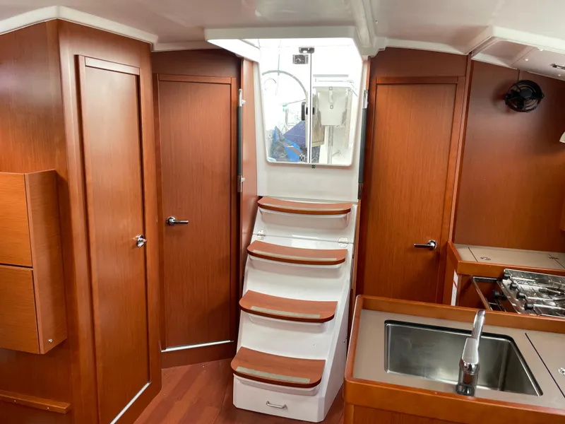 Slide: The Image of Beneteau Oceanis 38.1 2017 - 14