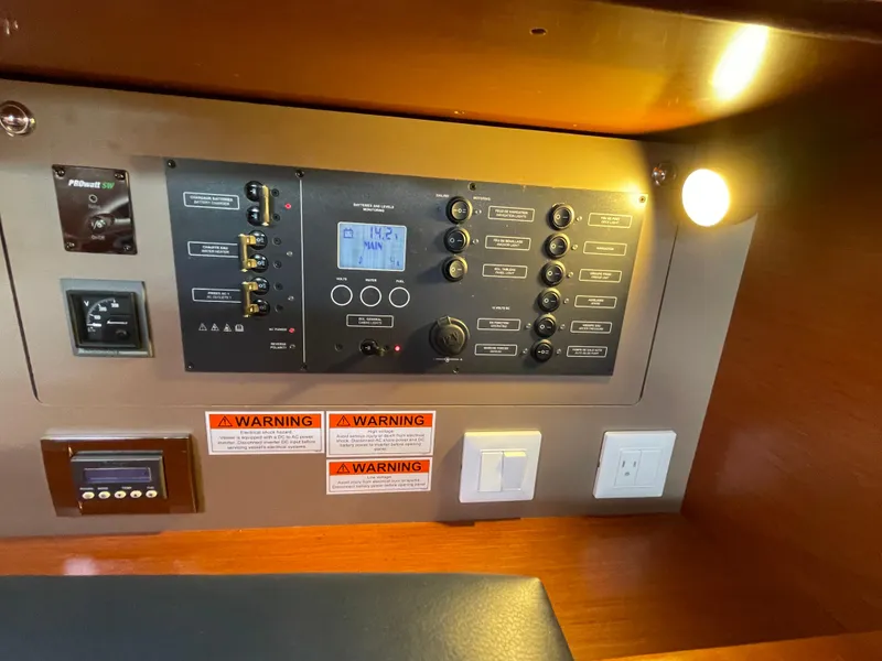 Slide: The Image of Beneteau Oceanis 38.1 2017 - 25