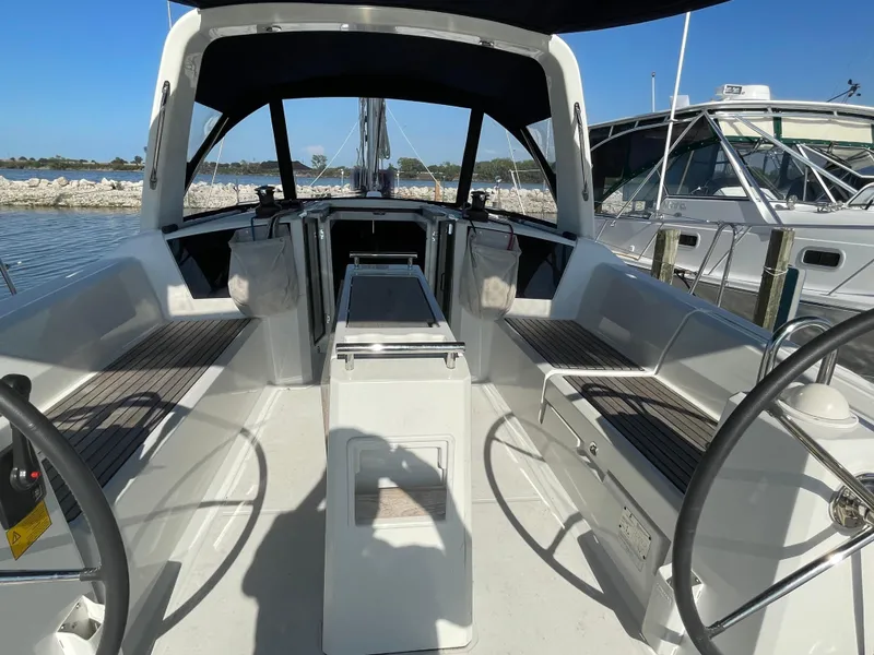 Slide: The Image of Beneteau Oceanis 38.1 2017 - 8