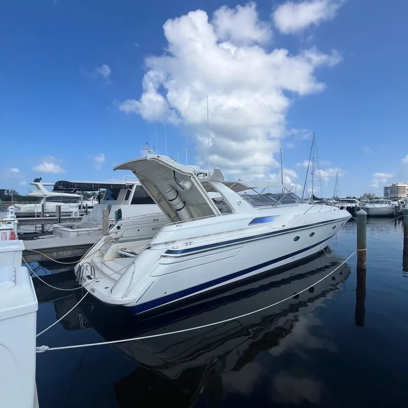 Slide: The Image of Sunseeker Renegade 60 1993 - 32