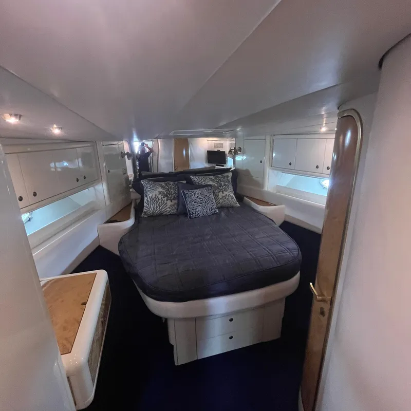 Slide: The Image of Sunseeker Renegade 60 1993 - 46