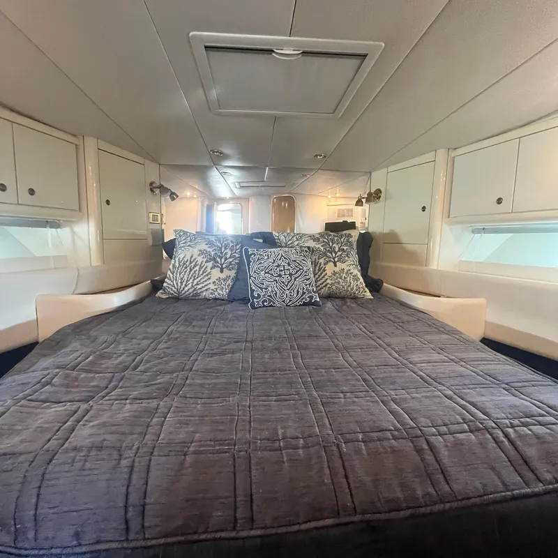 Slide: The Image of Sunseeker Renegade 60 1993 - 48