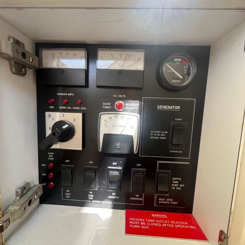 Slide: The Image of Sunseeker Renegade 60 1993 - 58