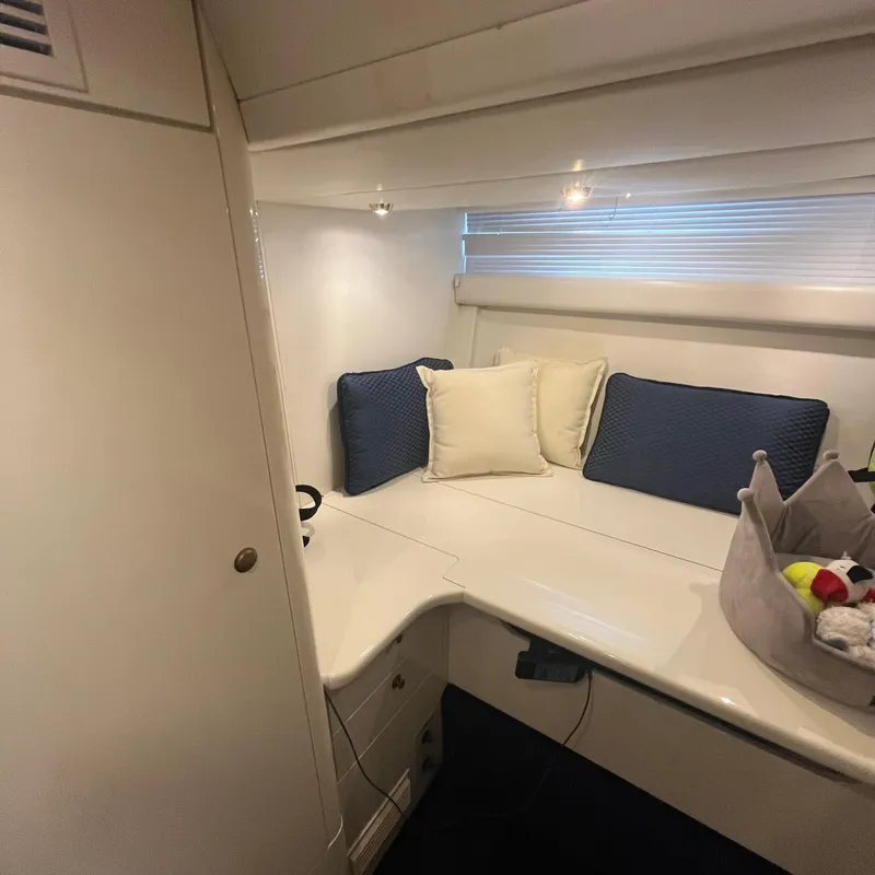 Slide: The Image of Sunseeker Renegade 60 1993 - 59