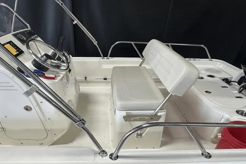 Slide: The Image of Boston Whaler 150 Montauk 2025 - 17