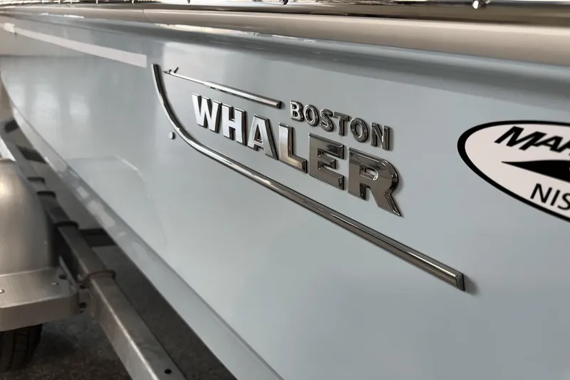 Slide: The Image of Boston Whaler 150 Montauk 2025 - 21