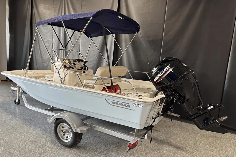 Slide: The Image of Boston Whaler 150 Montauk 2025 - 4
