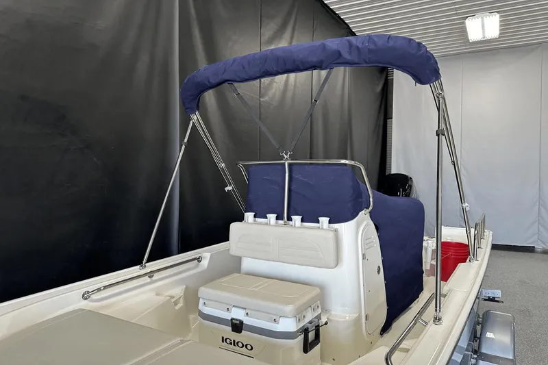 Slide: The Image of Boston Whaler 150 Montauk 2025 - 7