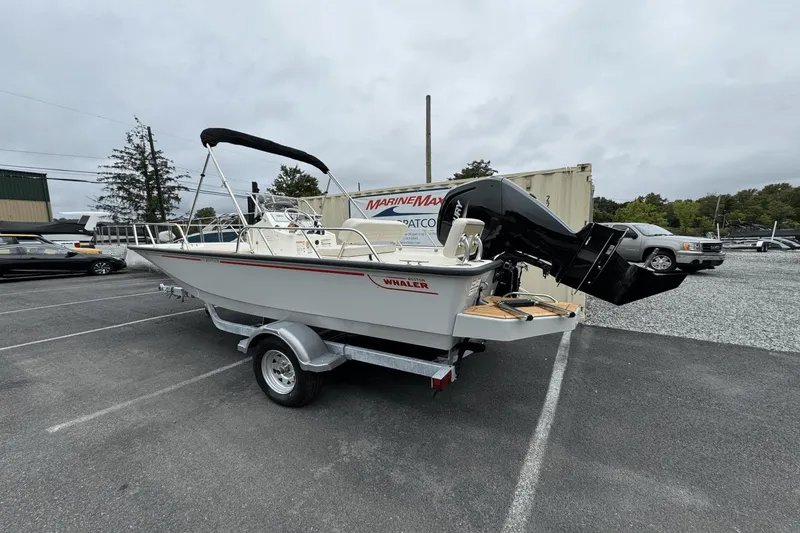 Slide: The Image of Boston Whaler 170 Montauk 2025 - 1