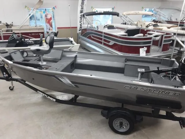 Slide: The Image of Crestliner 1650 Discovery Tiller 2024 - 6