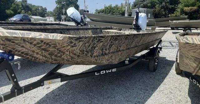 The Image of Lowe Roughneck 1860 2024 - 1