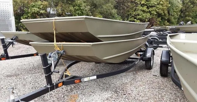 Slide: The Image of Lowe L1648t 2024 - 2