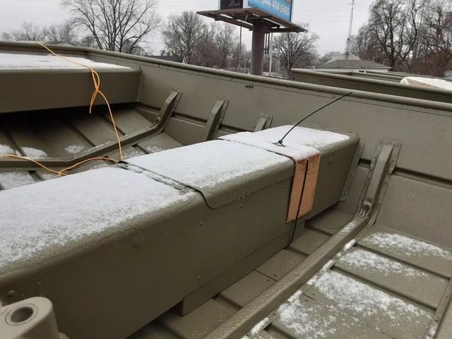 Slide: The Image of Lowe L1648t 2024 - 3