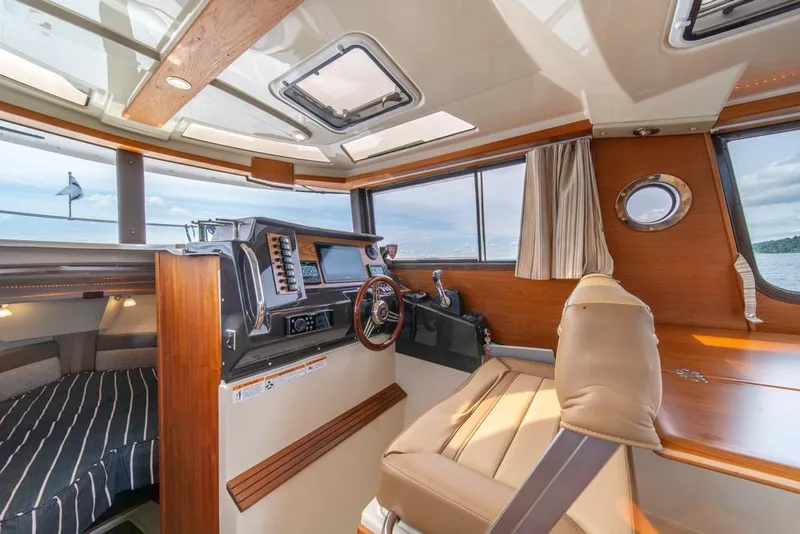 Slide: The Image of Ranger Tug R-27 2021 - 20