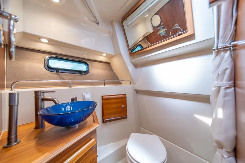 Slide: The Image of Ranger Tug R-27 2021 - 26