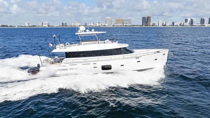 Slide: The Image of Azimut Magellano 76 2016 - 68