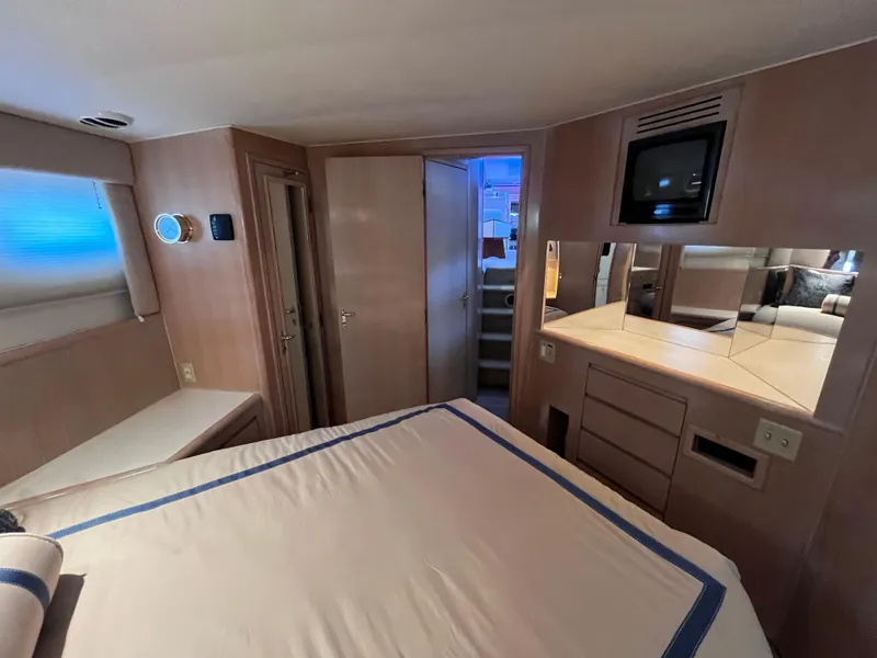 Slide: The Image of Hatteras 52 Cockpit Motoryacht 1991 - 92