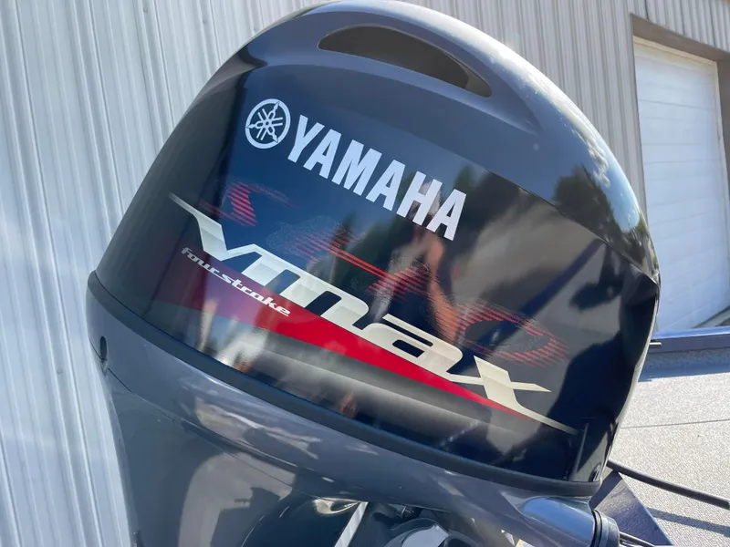 Slide: The Image of 2024 G3 Sportsman 1710 PFX with Yamaha VMAX outboard motor. - 13