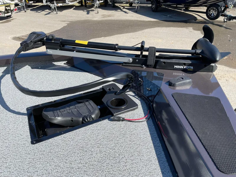 Slide: The Image of 2024 G3 Sportsman 1710 PFX boat with Minn Kota trolling motor. - 4