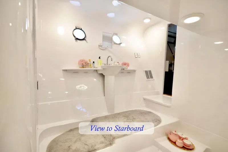 Slide: The Image of Luxurious bathroom on a 1945 Custom Motor Yacht. - 26