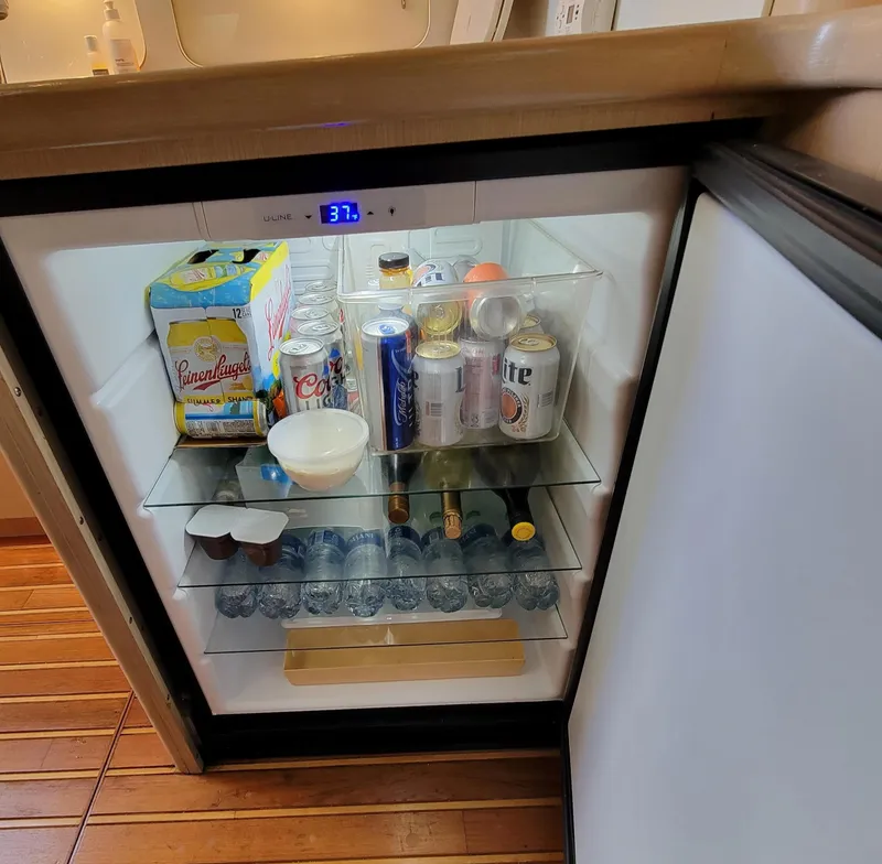 Slide: The Image of U-Line Refrigerator - 24