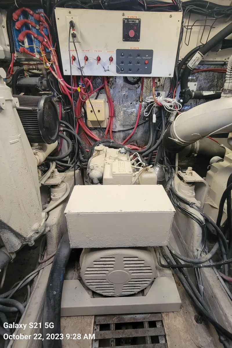 Slide: The Image of Northern Lights 9kw Lugger Generator (250 hrs.) - 53