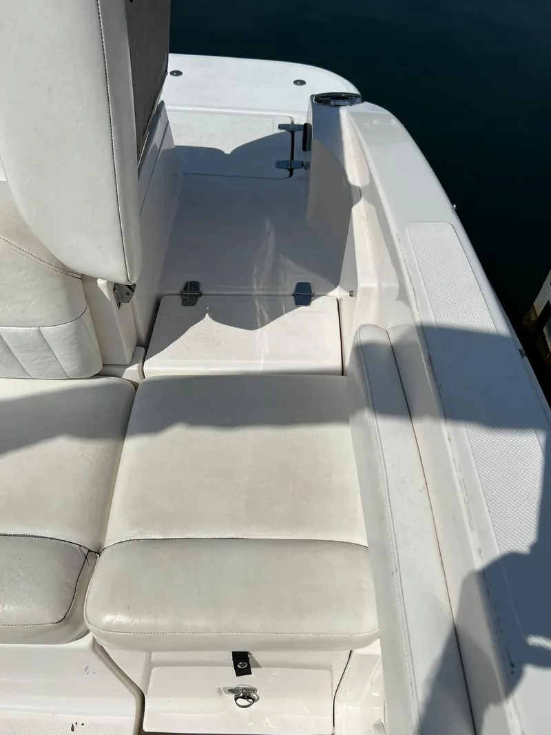Slide: The Image of 2006 Regal 2600 Bowrider boat interior seating area. - 28