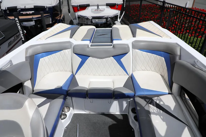 Slide: The Image of Tigé Z1 2013 - 15