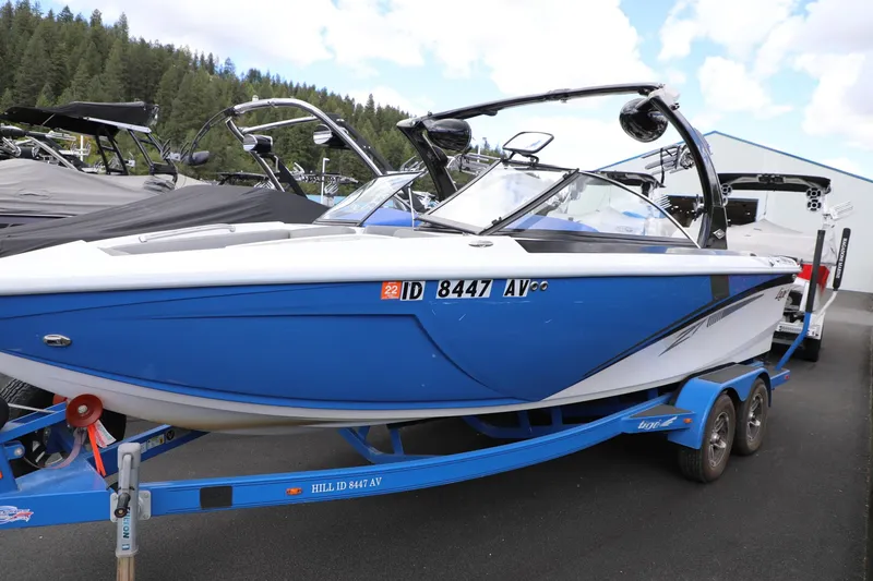 Slide: The Image of Tigé Z1 2013 - 3